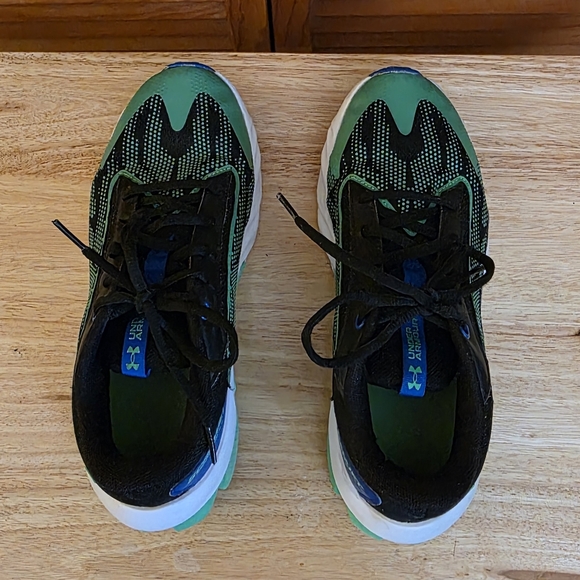 EUC Under Armour Charged Scramjet 4 Kids' Running Shoes Size 6Y - Picture 5 of 10